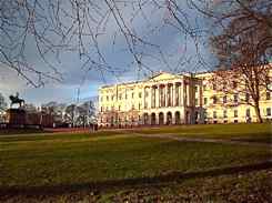 Norske Kongehus - Royal Palace Oslo