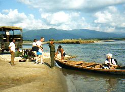 Canoe Royal Chitwan NP Nepal