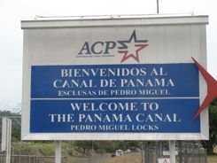 Sign welcome you to Pedro Miguel Locks Sign welcome you to Pedro Miguel Locks